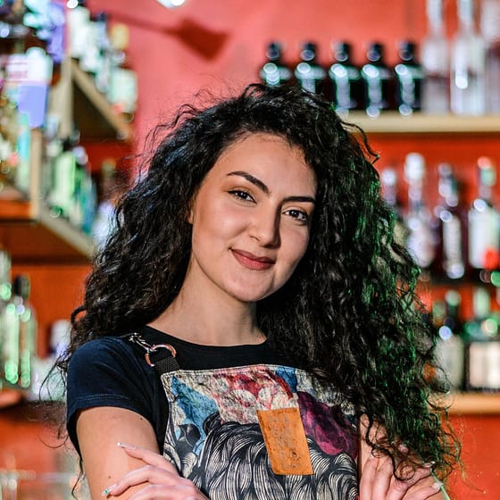 Arianna Zarlenga — Bartender di Habanero Review